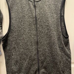 Gray Sleeveless Zip-Up Vest